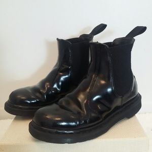 Dr Martens Chelsea boots